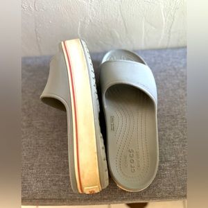 Crocs sandals pre loved size 7 womens